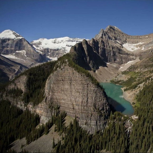 Meet the Posher - Picture 5 of 11